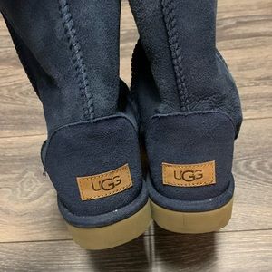 Like new UGG boots - navy blue - size 9